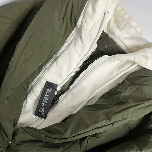 25) NWT BLANK NYC Olive Green & Cream Hooded Quilted Tie Waist Puffer Jacket MED - Picture 12 of 14